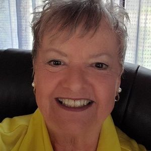 Meet your Posher, Jeanine